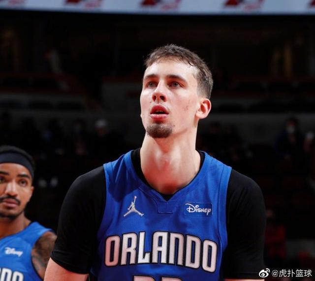 在场上的不 在场上的不