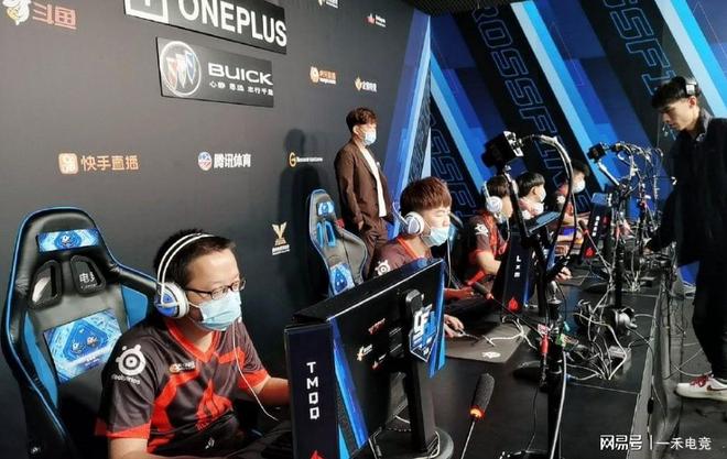 的对抗不仅 的对抗不仅