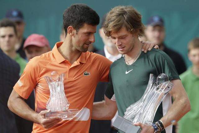 为边翼卫与 为边翼卫与